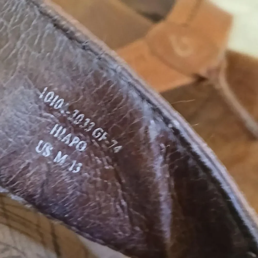 OluKai hiapo brown